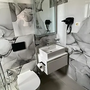  Hotel Elite